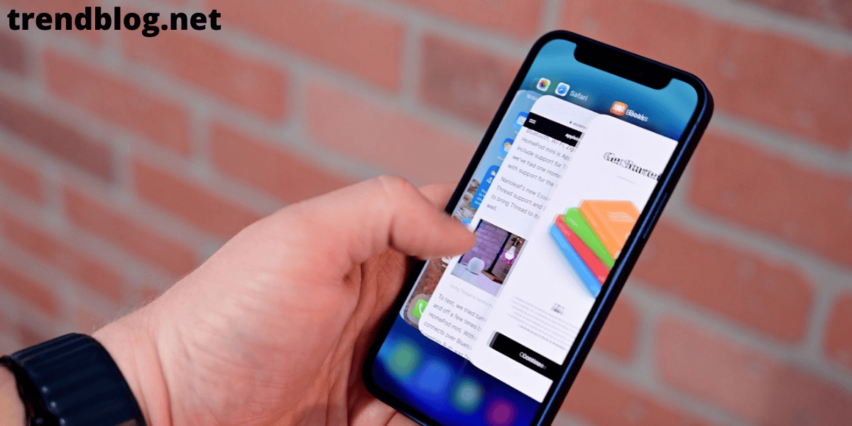 how to close apps on iphone 12