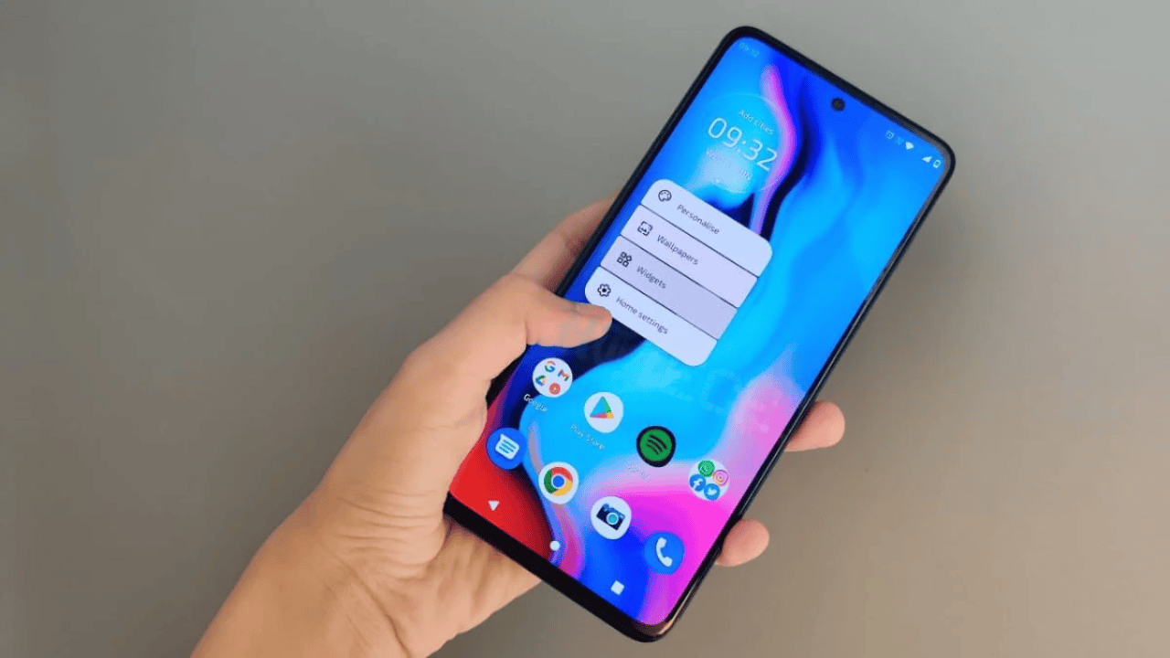  Moto G82 With a 120Hz AMOLED Display, Triple Rear Cameras Launched in India: Price, Specifications