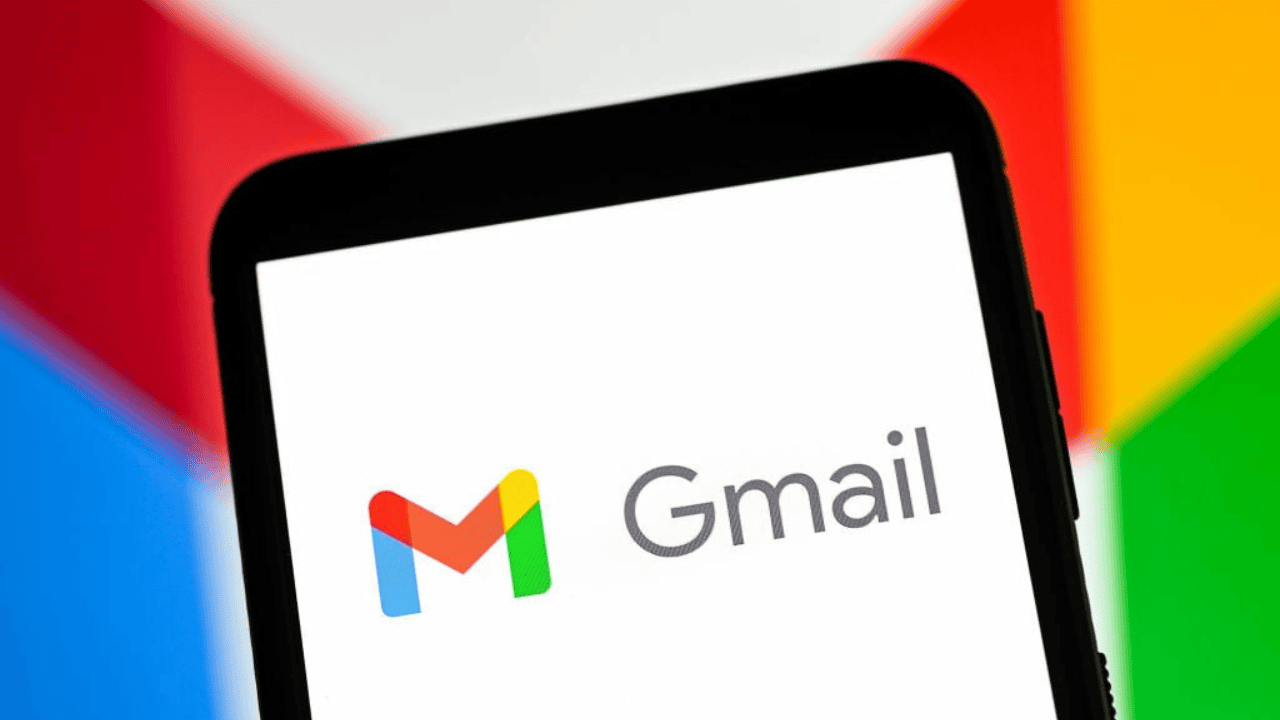 Google announces new AI features in Gmail and Docs 